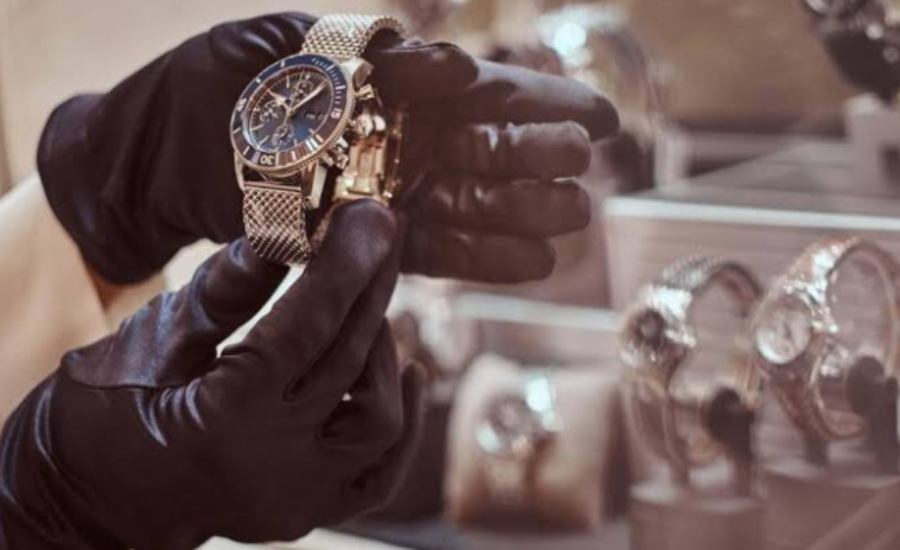 Distinctive Characteristics Of Make1M Luxury Watches